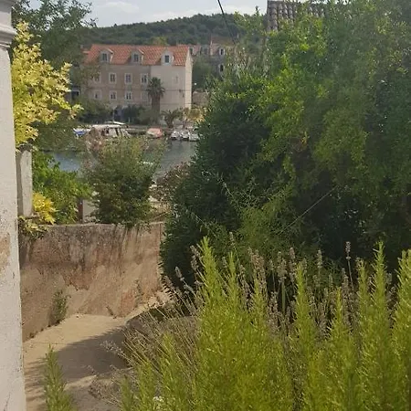 Stone House In Centre Apartment *